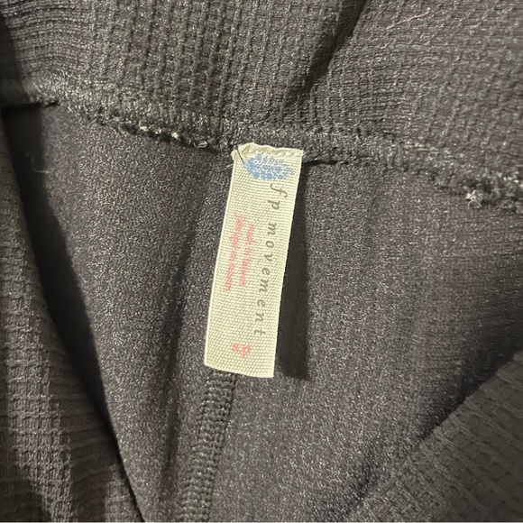 Like new Free People Movement leggings—small - Picture 4 of 5